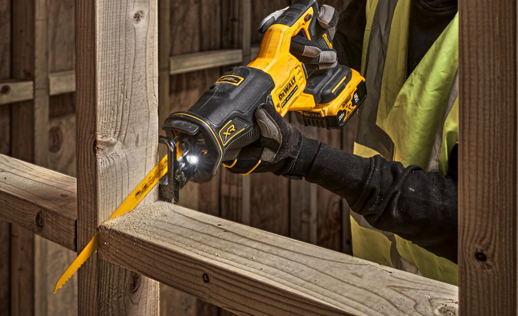 8 Best Cordless Reciprocating Saws for DIY in 2026